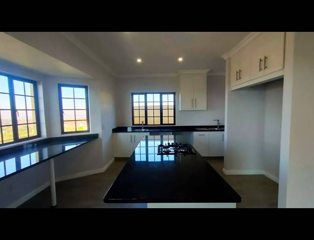 2 BEDROOM SIMPLEX FOR SALE IN EAGLE RIDGE ESTATE